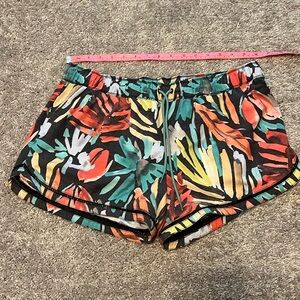 PrAna - Multicolor Drawstring Short - Size L - EUC